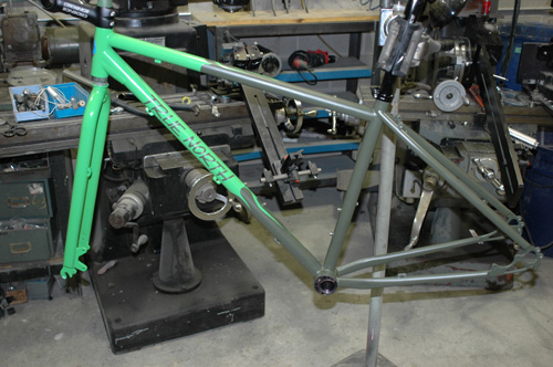 powdercoat-green-flames1.jpg